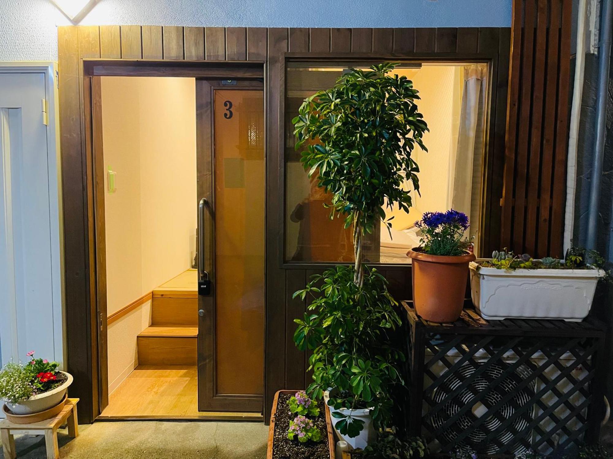 Villa 難波心斎橋10 Minutes民宿3号室 à Ōsaka Extérieur photo