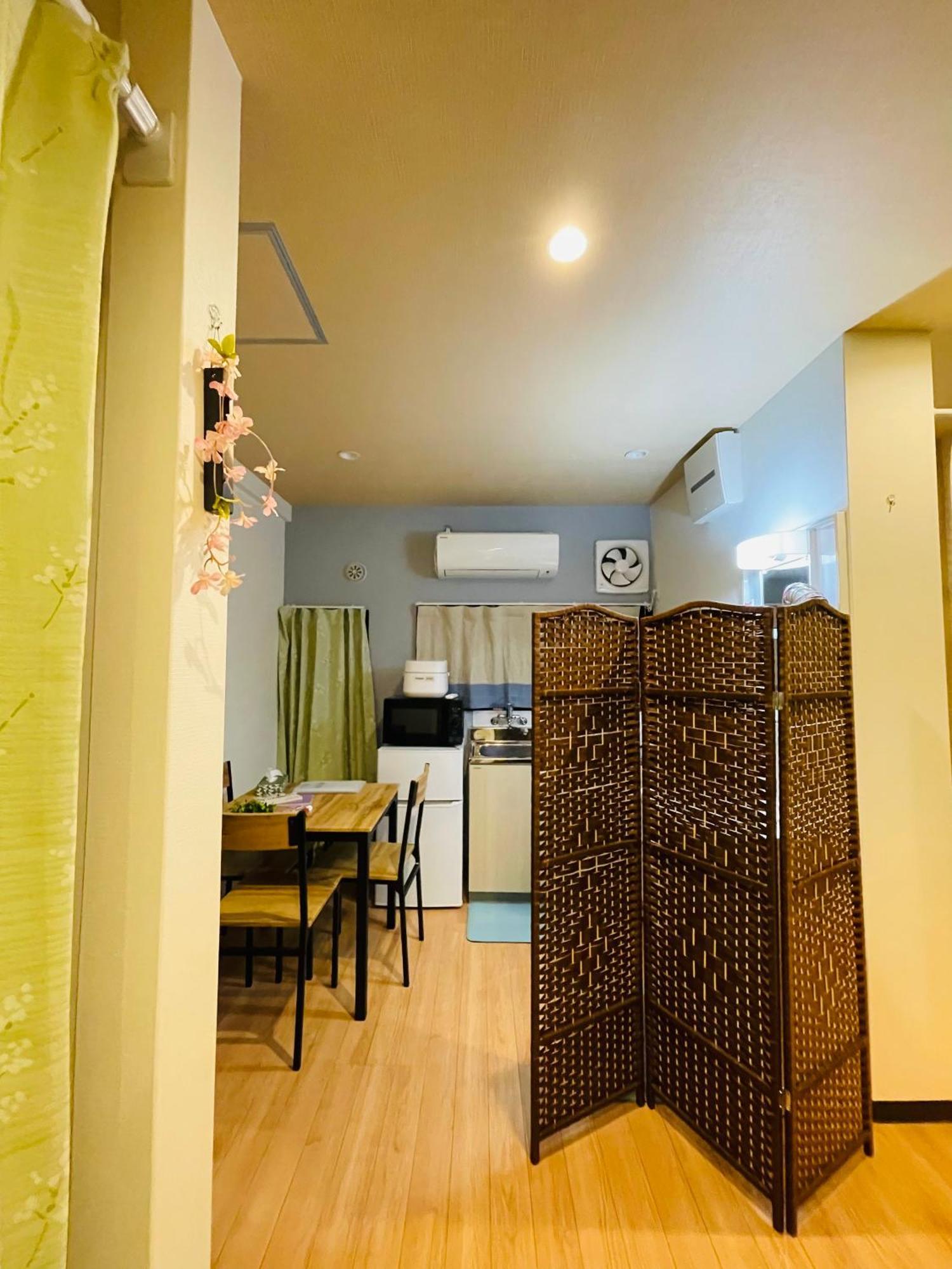 Villa 難波心斎橋10 Minutes民宿3号室 à Ōsaka Extérieur photo